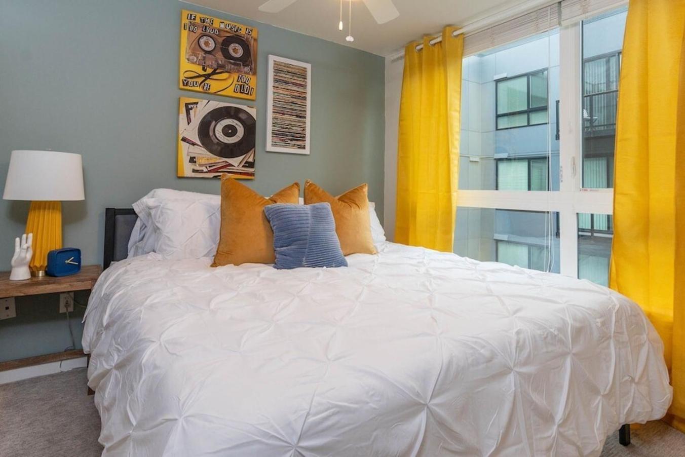 Self Check-In-Washer-Dryer-4Ksmart Tv-King Bed-Gym Tacoma Ngoại thất bức ảnh